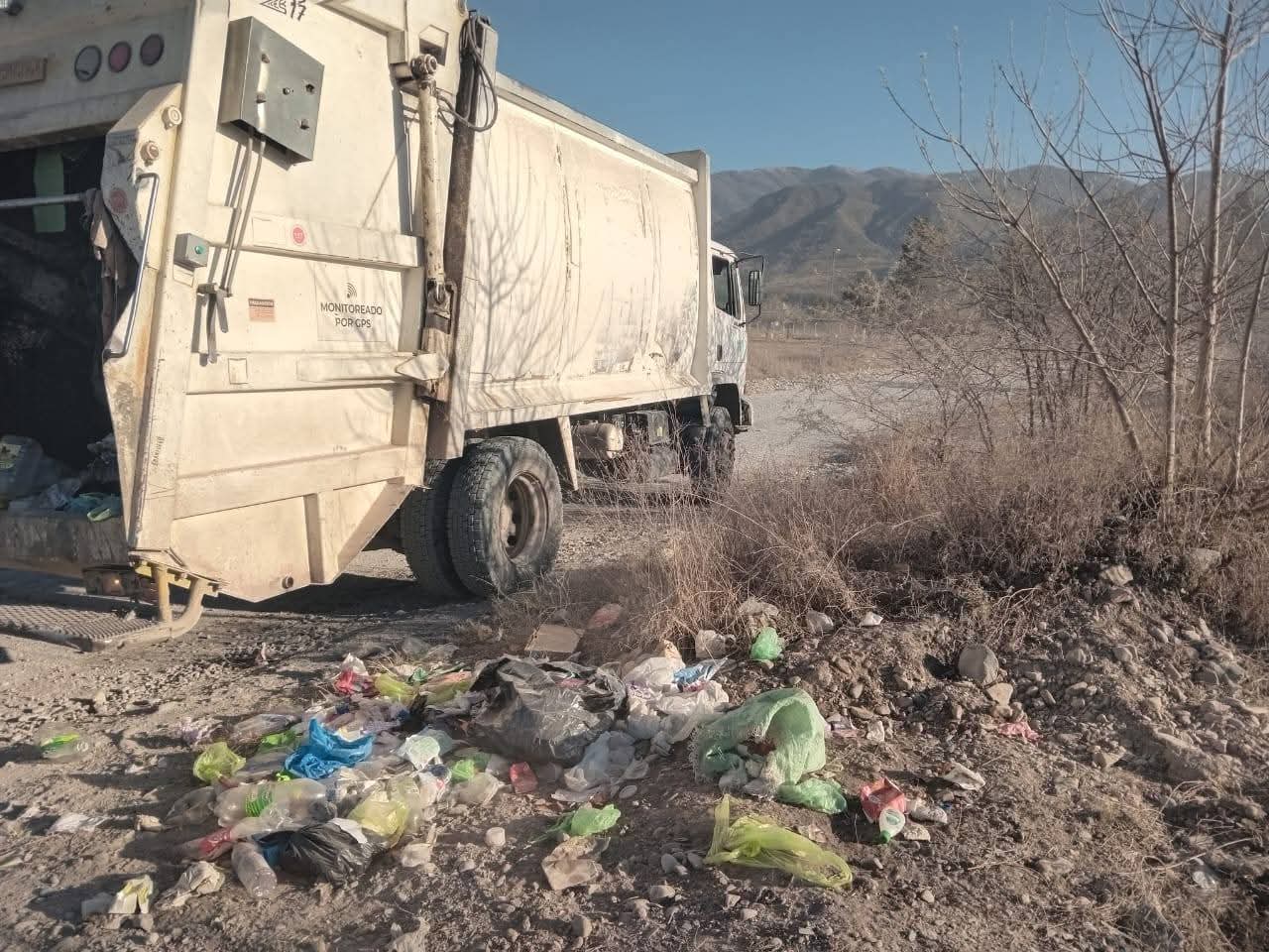 Juntos mantenemos limpio nuestro Campo Quijano.