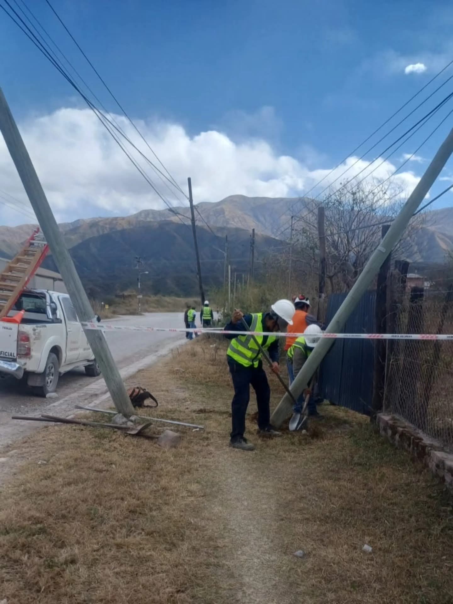 La Municipalidad de Campo Quijano continúa trabajando en los sectores afectados por el viento Zonda.