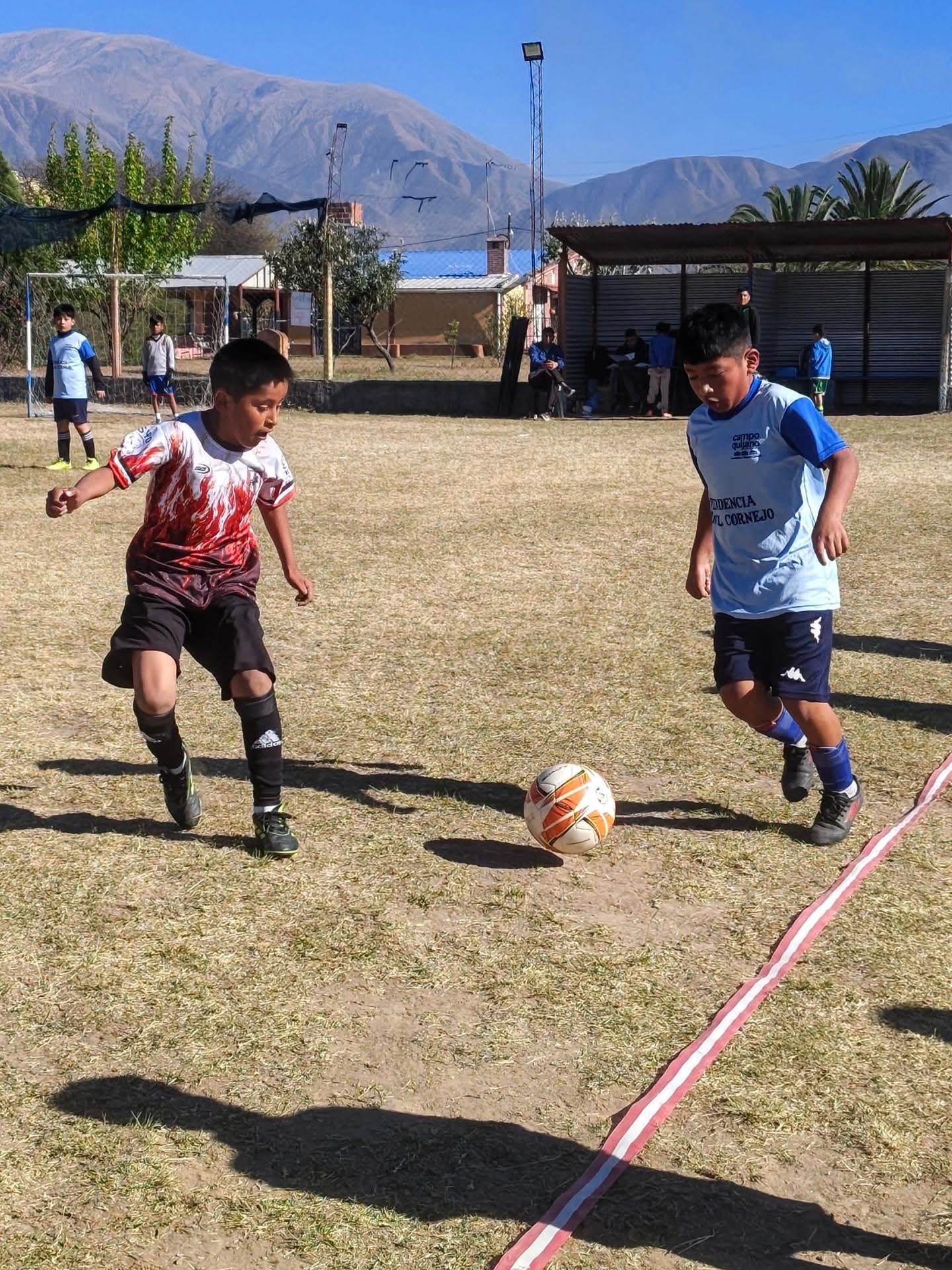 La Liga Infantil de Fútbol de Campo Quijano continúa creciendo y sumando protagonistas